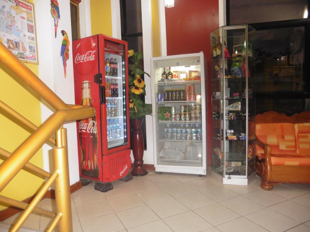 Hotel Pacifico Hostel *